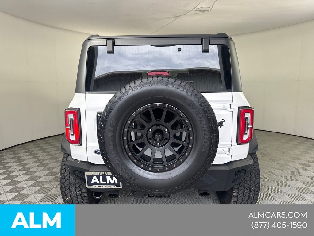Used 2022 White Ford Wildtrak image 9