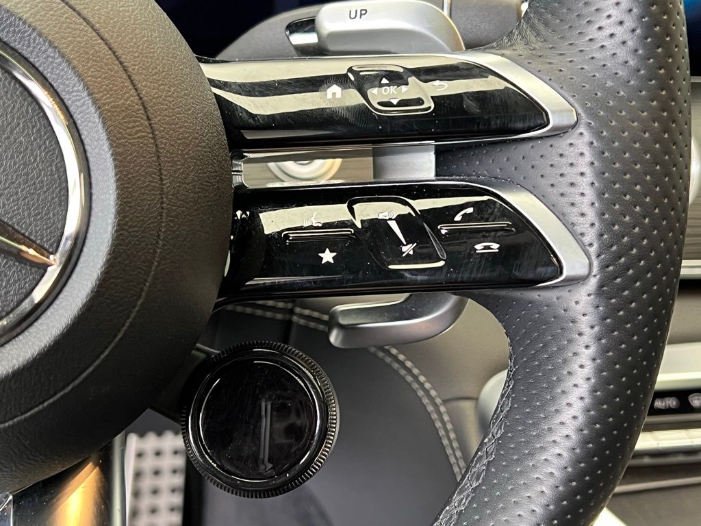 Thumbnail: 2023 Mercedes-Benz AMG GT - 9