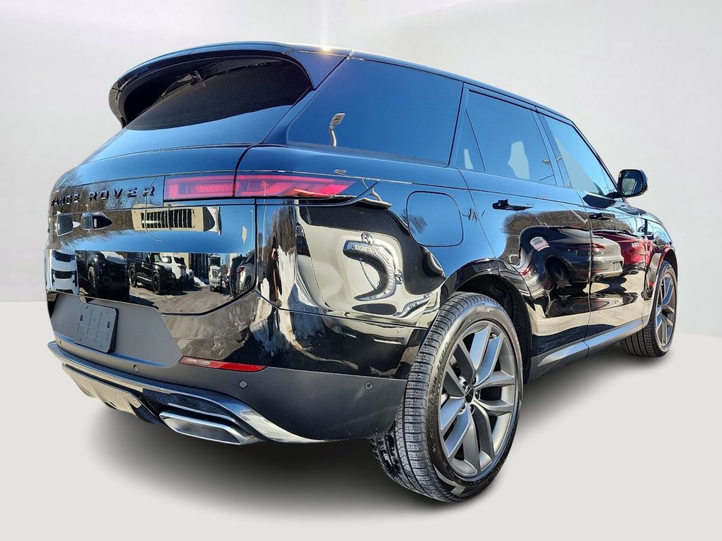 Thumbnail: 2026 Land Rover Range Rover Sport - 3
