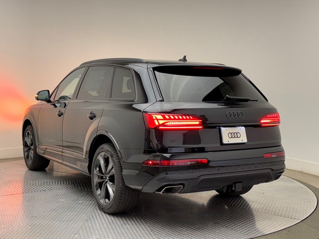 2025 Audi Q7  8