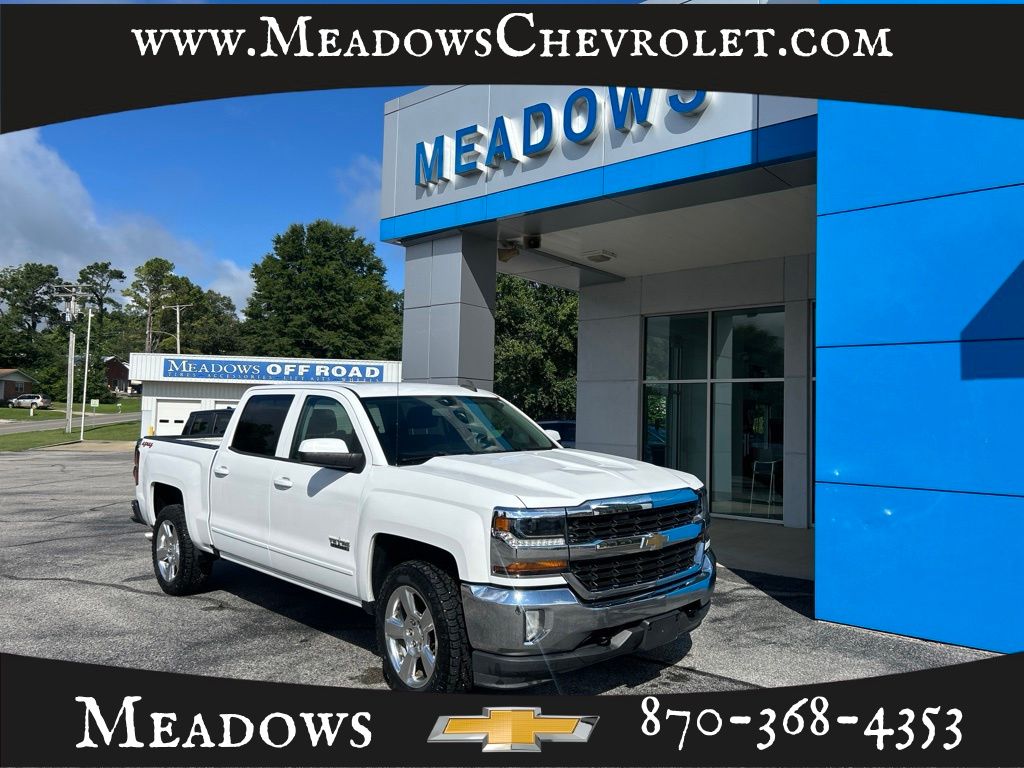 Summit White 2017 Chevrolet Silverado 1500 Pickup Truck Four-Wheel Drive 6-Speed Automatic Overdrive