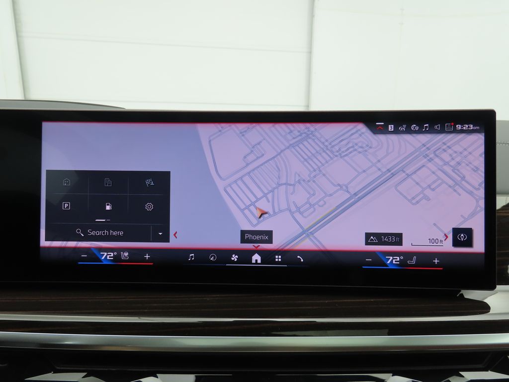 Thumbnail: 2026 BMW X7 - 15