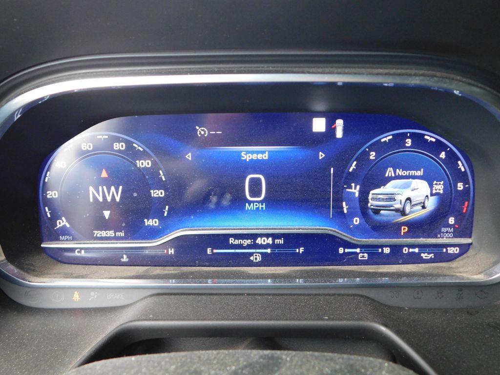 2022 Chevrolet Suburban LT 13