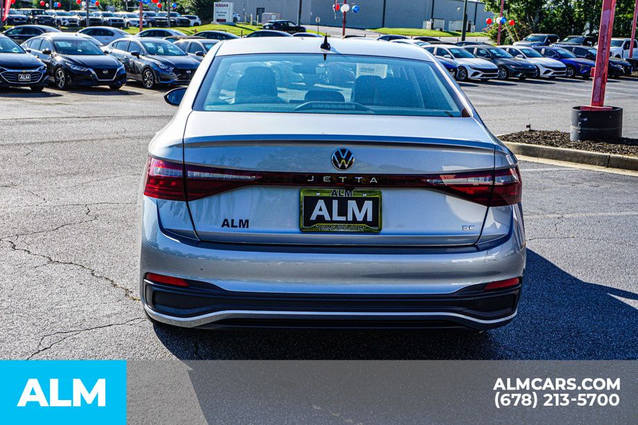 Used 2025 Gray Volkswagen 1.5T SE image 10