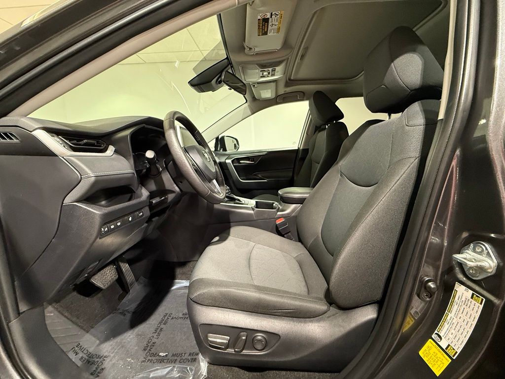 Thumbnail: 2024 Toyota RAV4 - 13