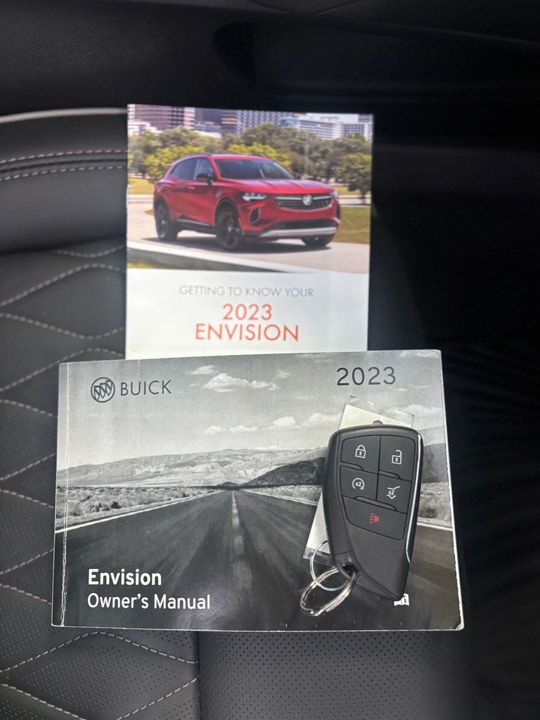 Used 2023 Buick Envision SUV
