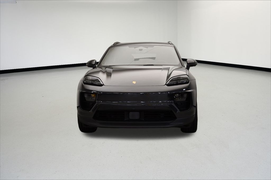 Thumbnail: 2025 Porsche Macan - 10