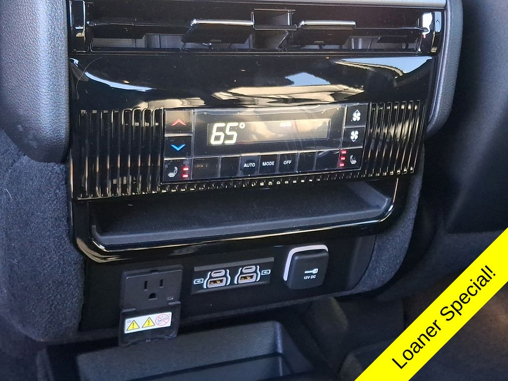 New 2026 Jeep Grand Wagoneer SUV