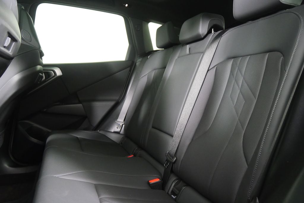 Thumbnail: 2026 BMW X3 - 15