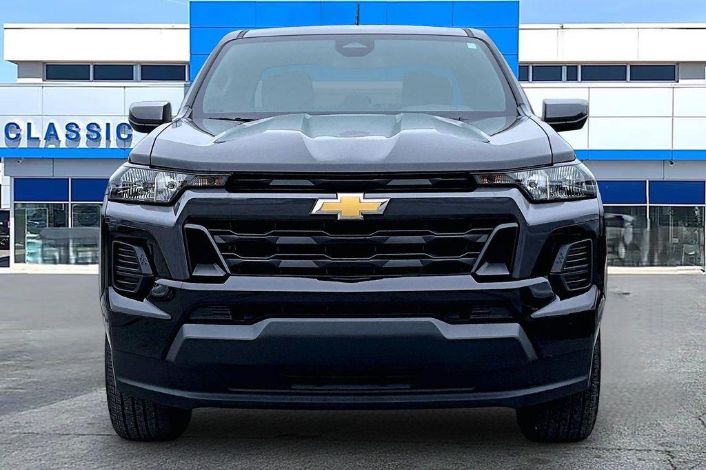 View vehicle photo 2