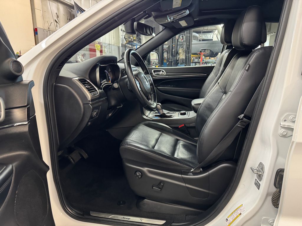 2022 Jeep Grand Cherokee WK Limited