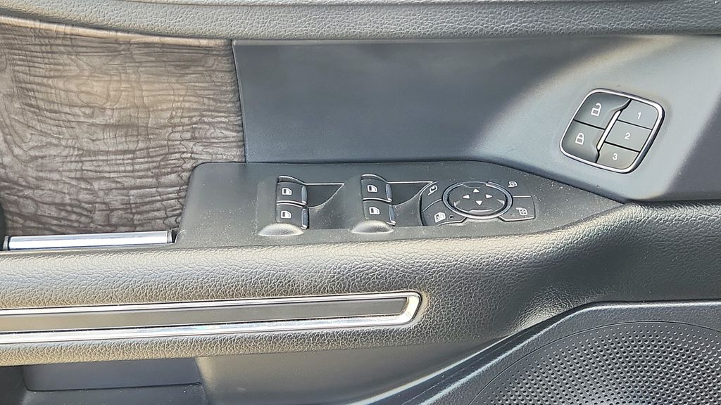 2021 Ford Expedition Limited - Photo 24