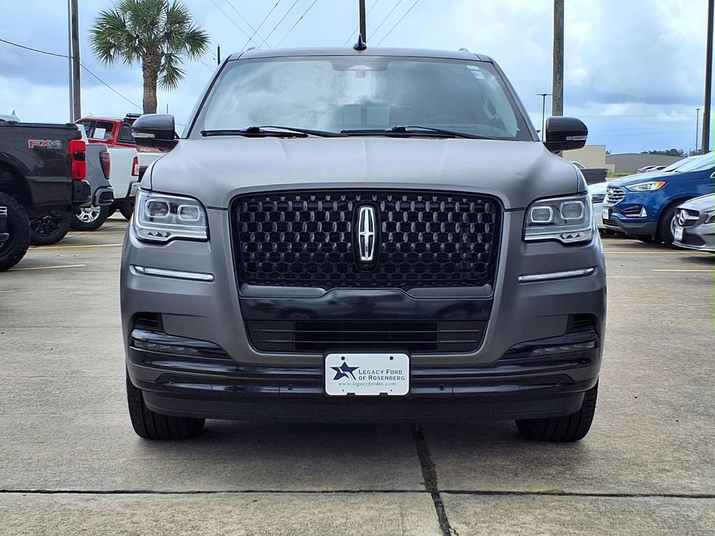 2024 Lincoln Navigator L Black Label Gray at Wharton Ford