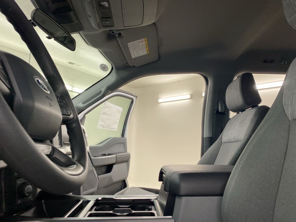 2025 Ford F-250SD XLT photo