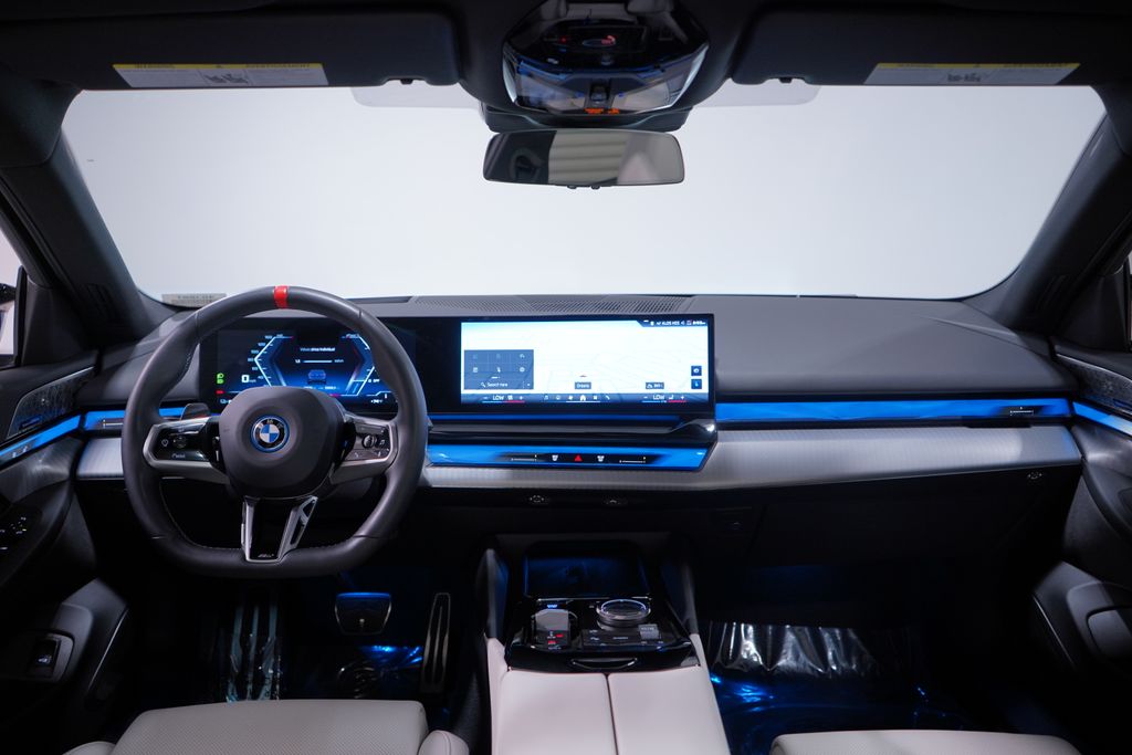 Thumbnail: 2024 BMW i5 - 10