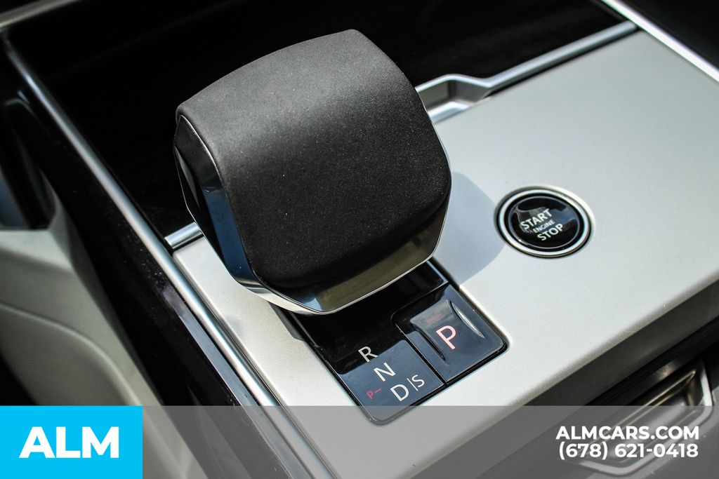 Used 2024 Silver Land Rover SE image 37
