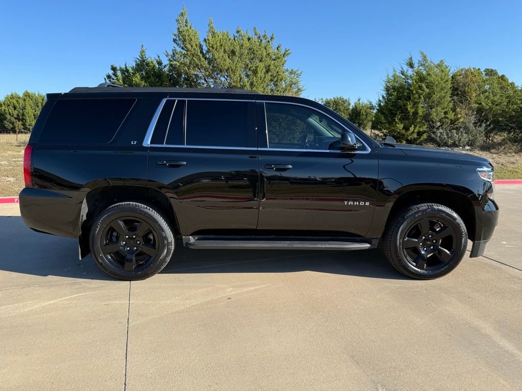 Thumbnail: 2019 Chevrolet Tahoe - 4