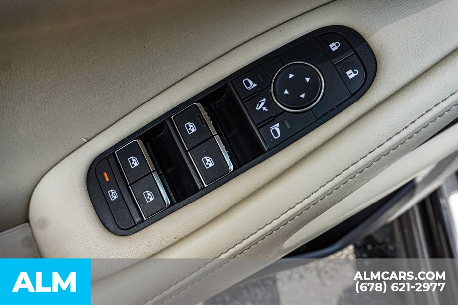 Used 2022 Black INFINITI LUXE image 52