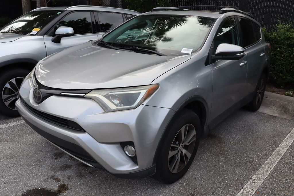 Thumbnail: 2017 Toyota RAV4 - 2