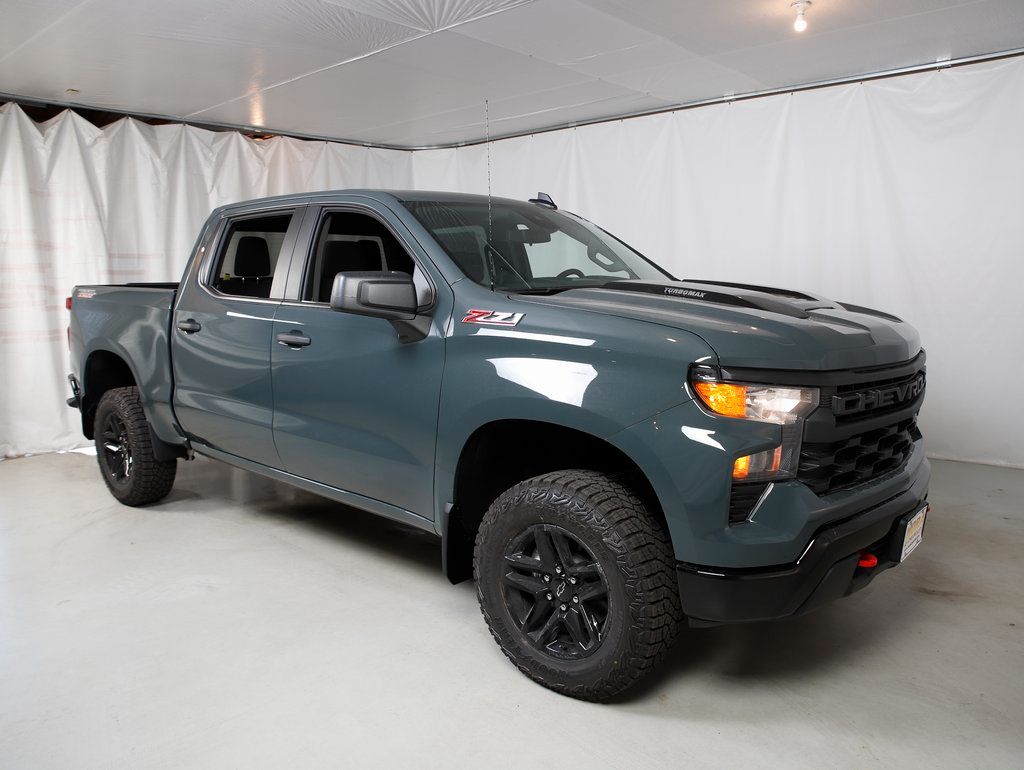 2026 Chevrolet Silverado 1500 Custom Trail Boss Crew Cab 4WD