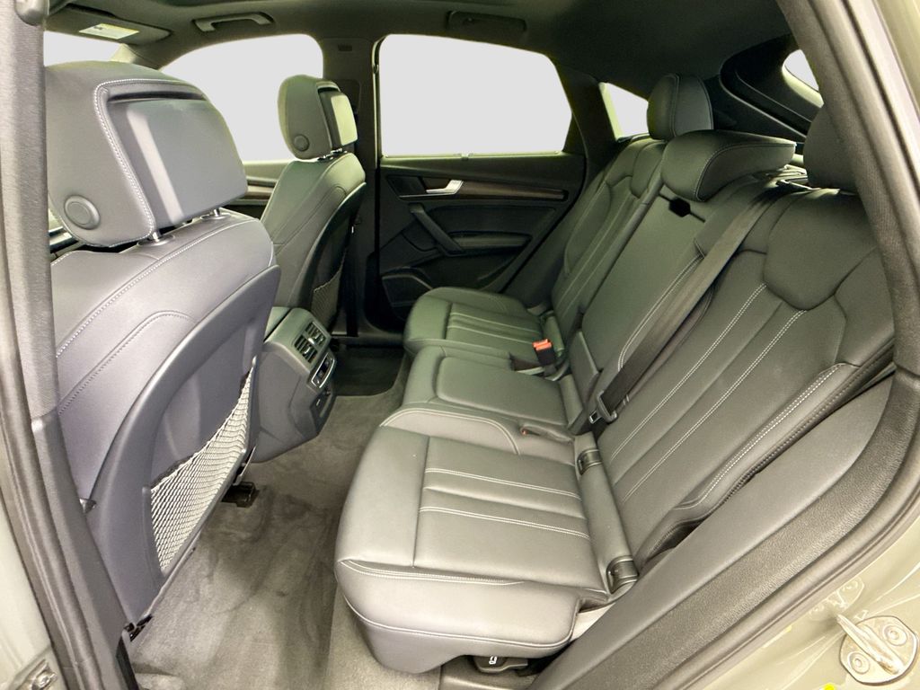 Thumbnail: 2023 Audi Q5 - 20