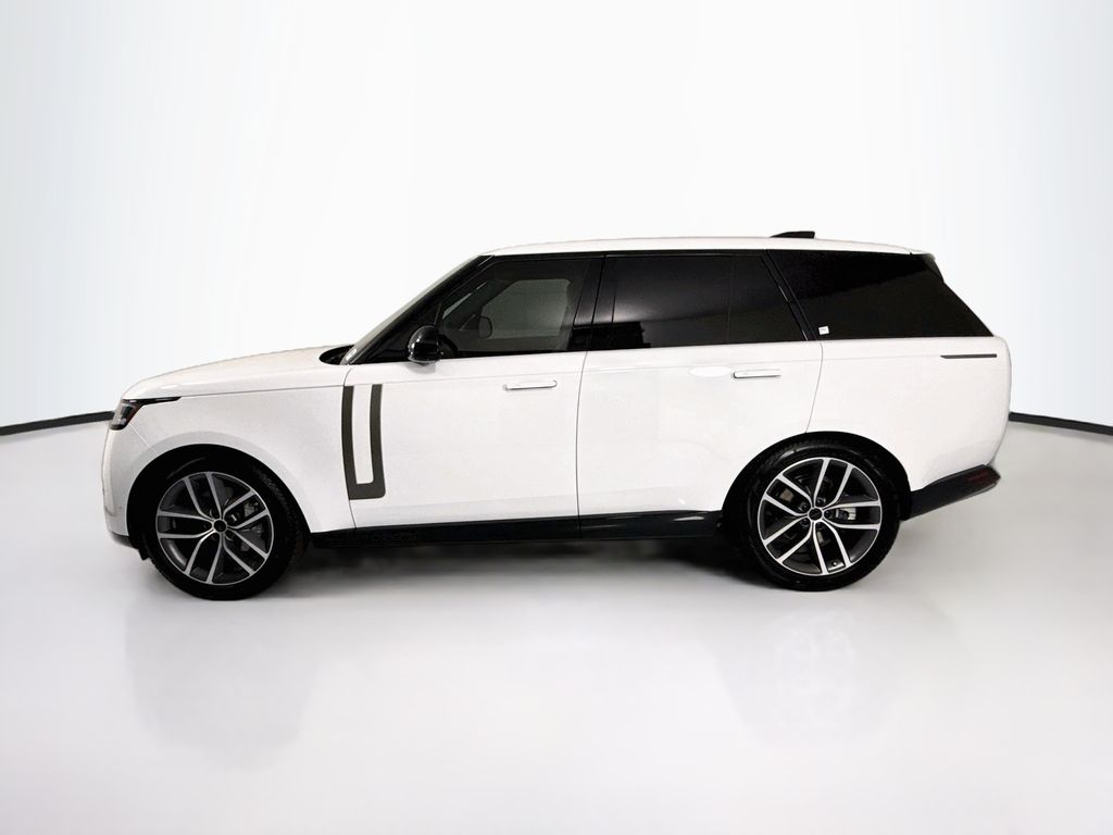 Thumbnail: 2026 Land Rover Range Rover - 8