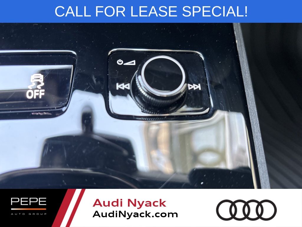 Used 2025 White Audi Premium Plus image 23