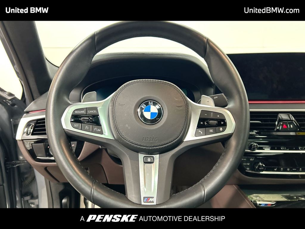 Thumbnail: 2023 BMW 5 Series - 14