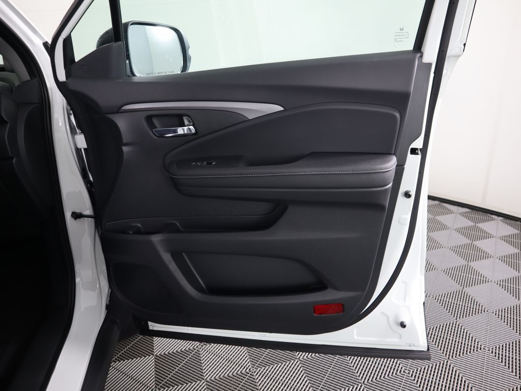 Thumbnail: 2026 Honda Ridgeline - 25