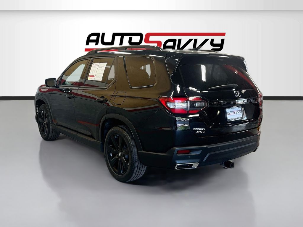 Used 2025 Black Metallic Honda Black Edition image 5
