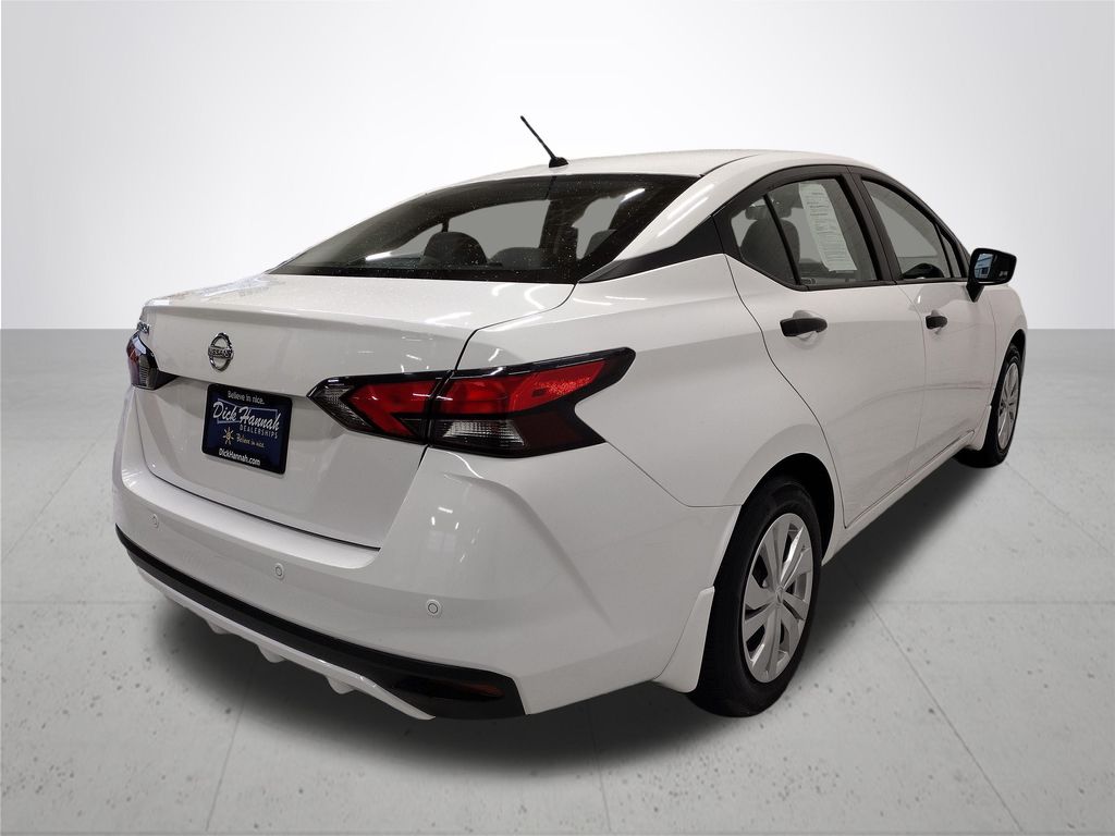 2022 Nissan Versa 1.6 S