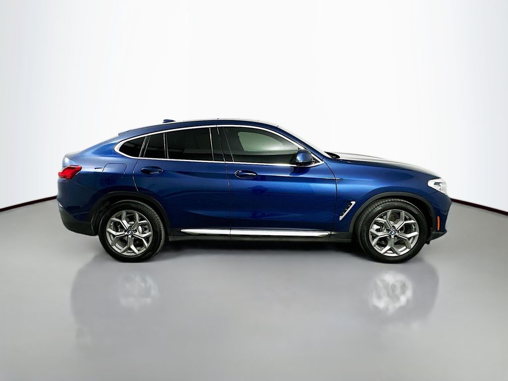 Thumbnail: 2021 BMW X4 - 4