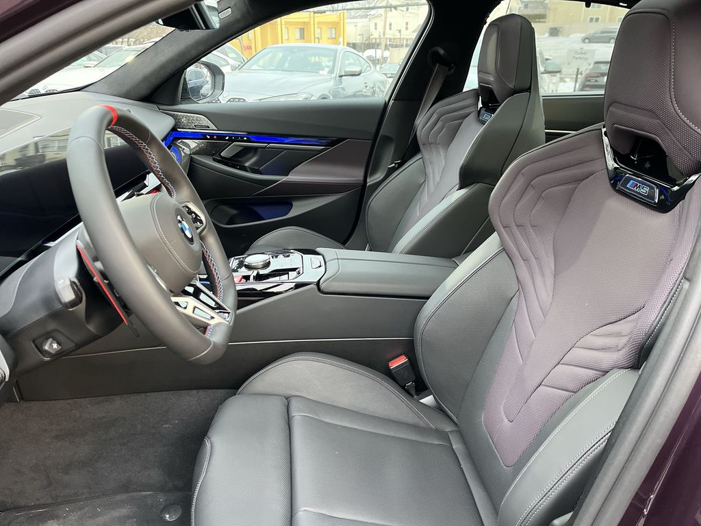 Thumbnail: 2026 BMW M5 - 11