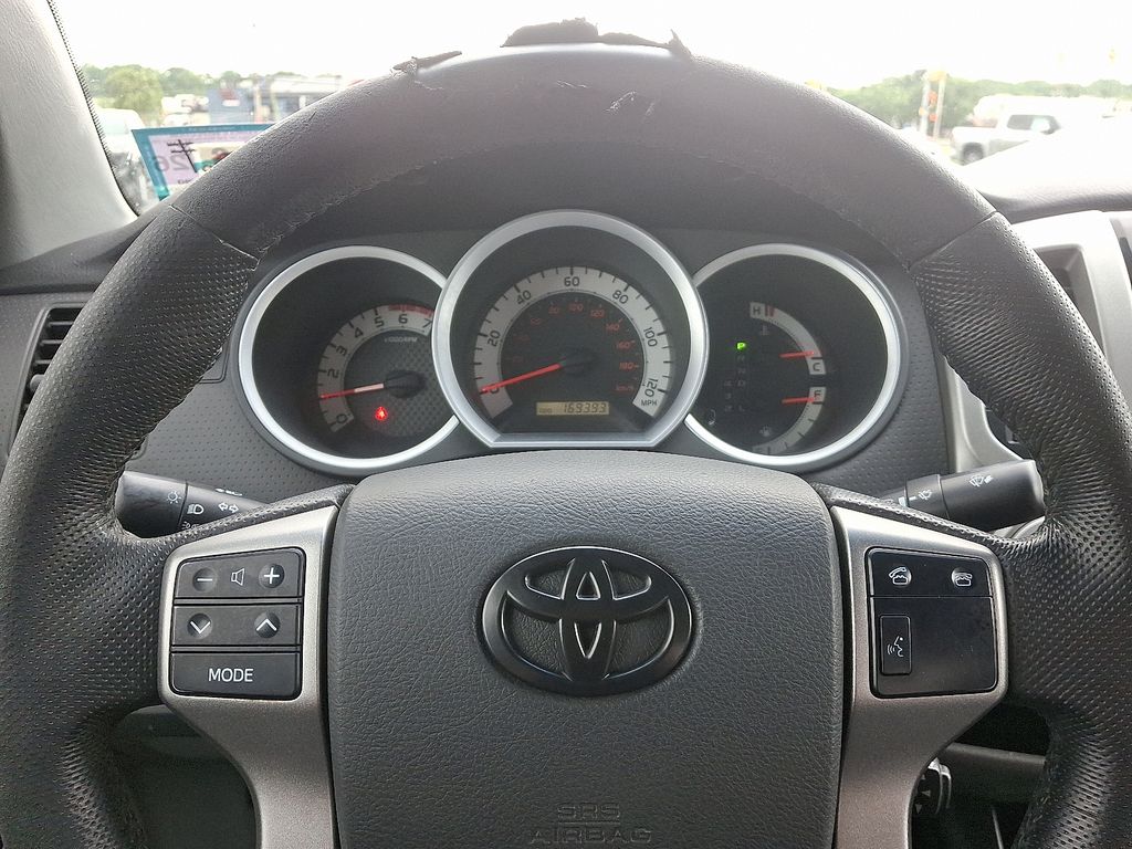 Thumbnail: 2012 Toyota Tacoma - 24