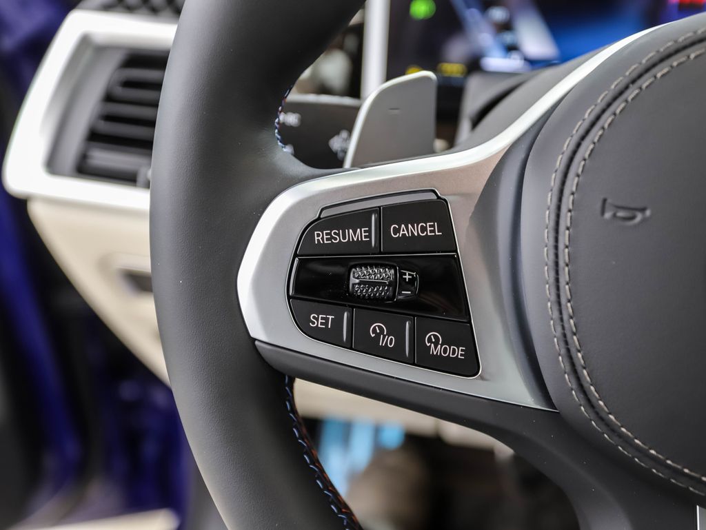 Thumbnail: 2026 BMW X7 - 12