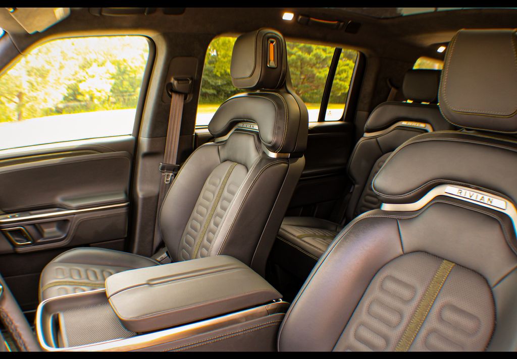 Interior 13