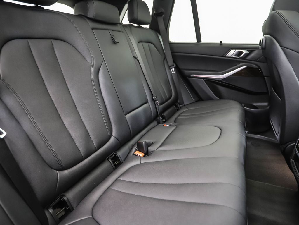 2021 BMW X5 xDrive40i 27