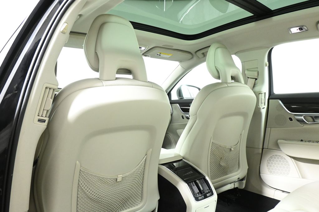 Thumbnail: 2018 Volvo S90 - 31