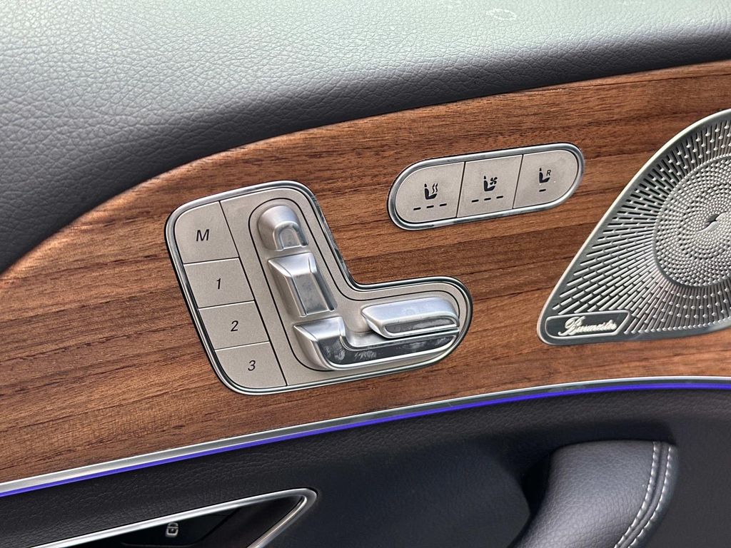 Thumbnail: 2025 Mercedes-Benz GLS - 20