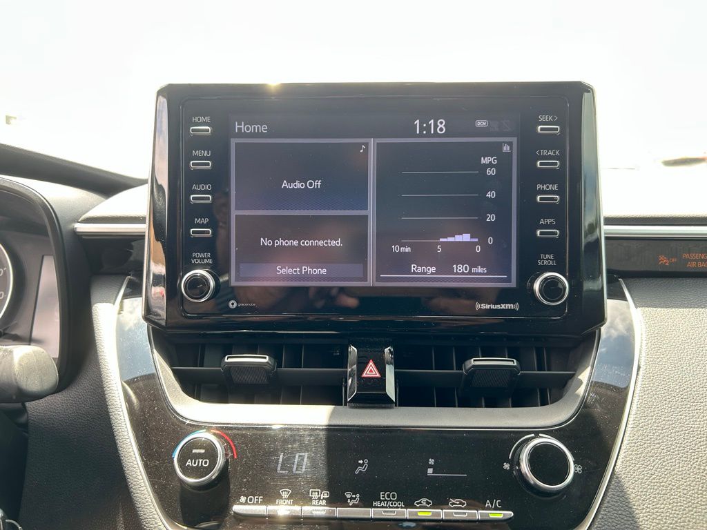 2021 Toyota Corolla LE 18