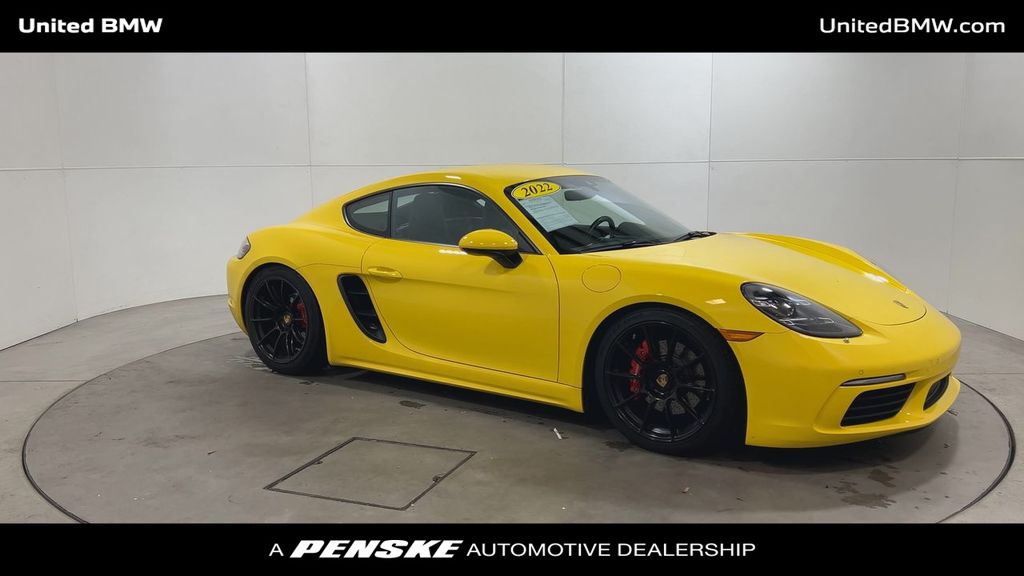 2022 Porsche 718 Cayman S 2