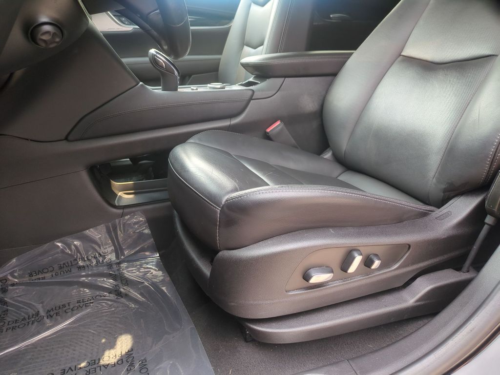 2023 Cadillac XT5 AWD Premium Luxury