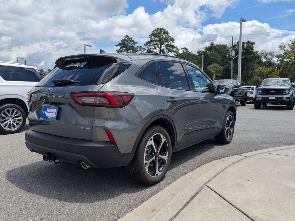 2025 Ford Escape ST-Line Select