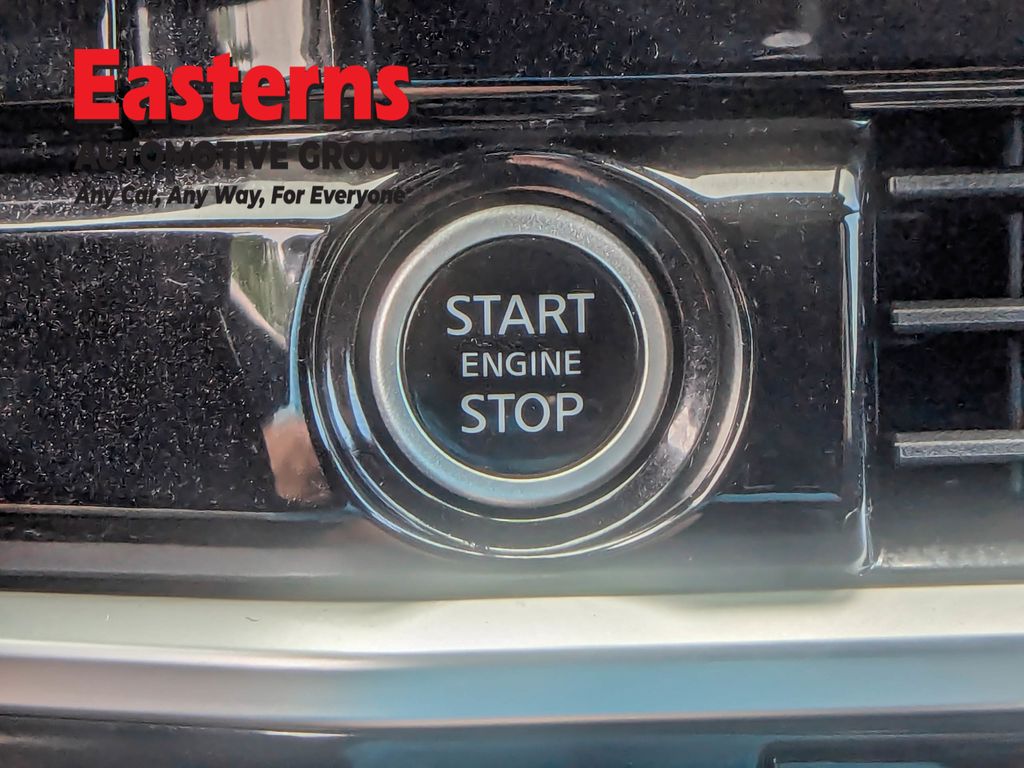 2022 Nissan Pathfinder SV - Photo 35