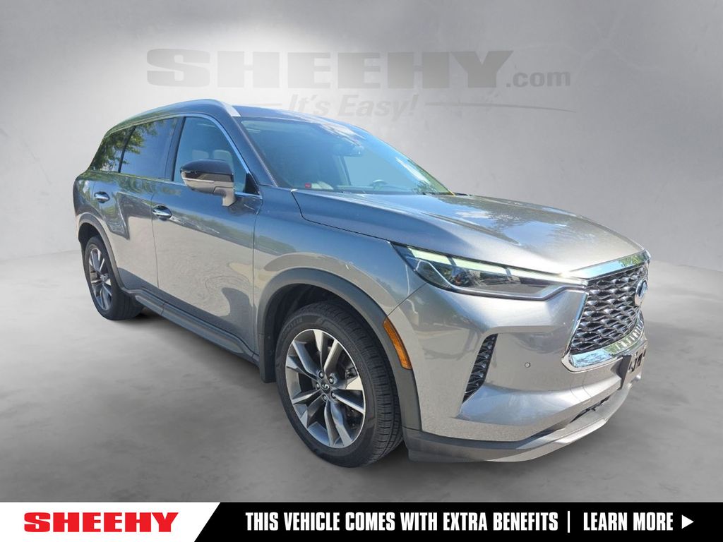 2022 INFINITI QX60 LUXE