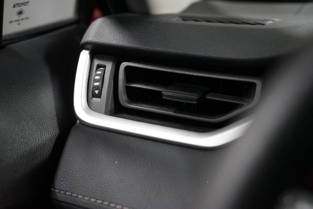 Thumbnail: 2024 Toyota RAV4 - 24