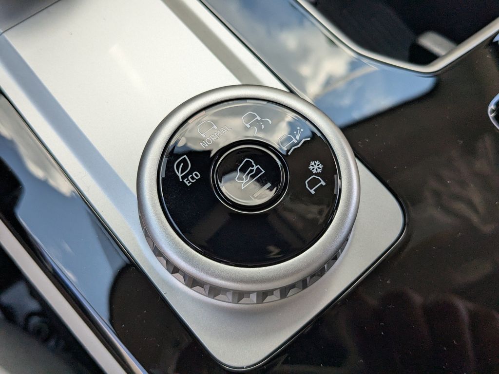 New 2025 Mitsubishi Outlander SUV