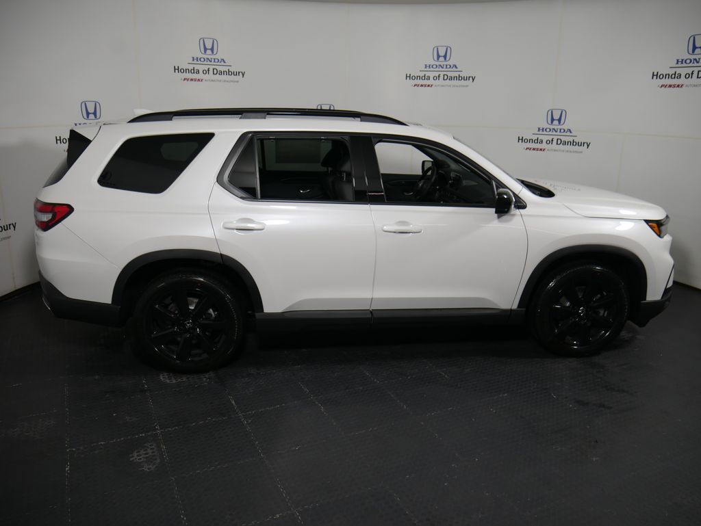 2025 Honda Pilot Black Edition 3