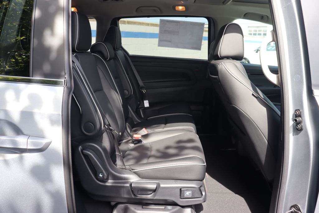 Thumbnail: 2025 Honda Odyssey - 14
