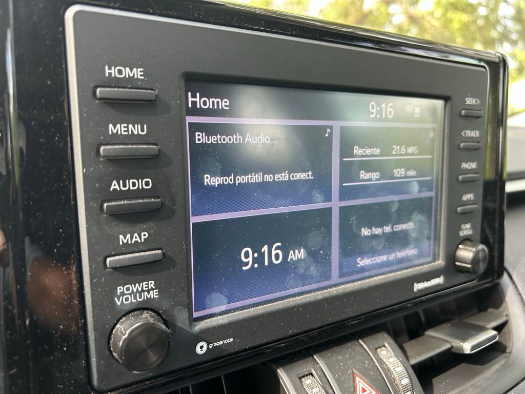 2021 Toyota RAV4 XLE Premium 17